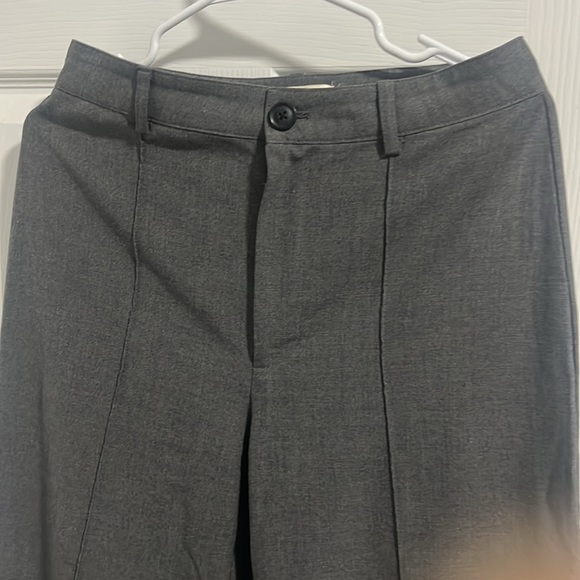 Pull & bear gray high waisted wide leg pants, size L - Picture 3 of 6